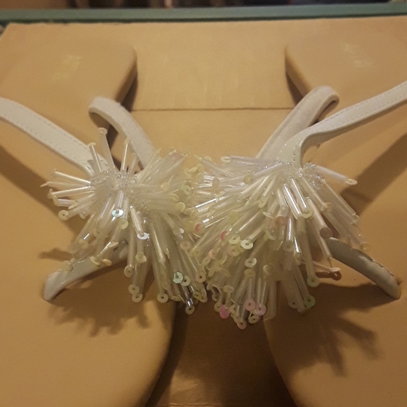 Sandles - Picture 3 of 5